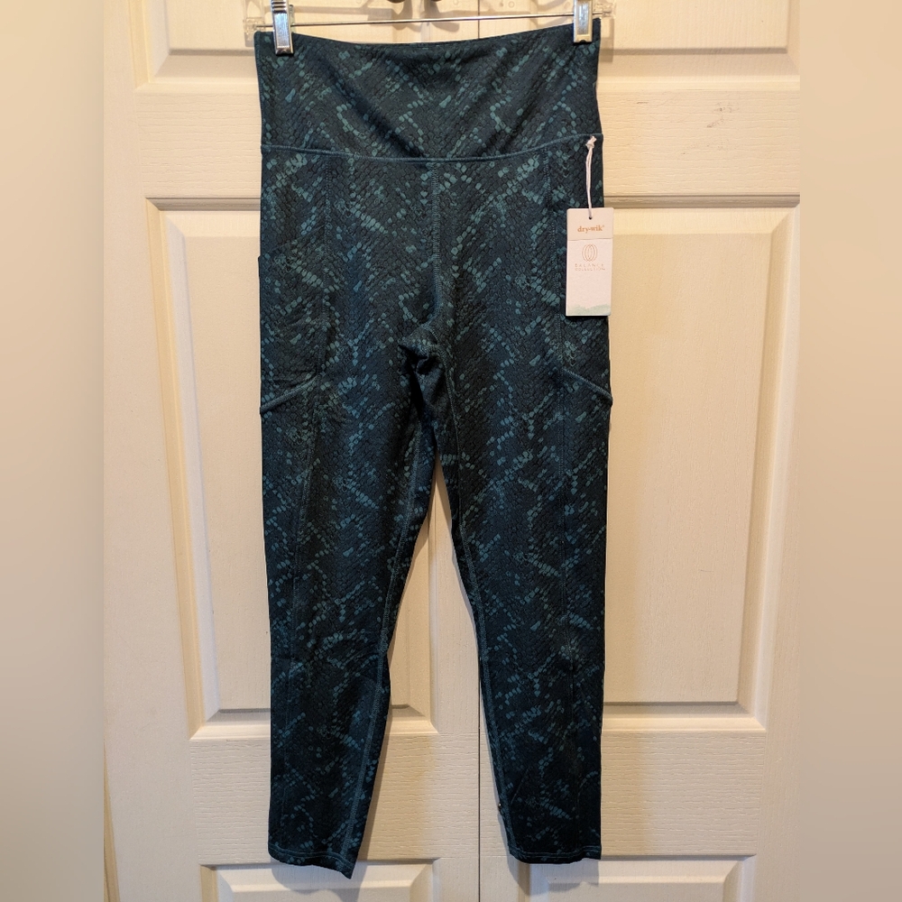 Balance Collection Teal Cropped Leggings With Pockets Dry-Wik New With Tags